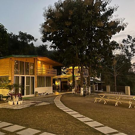 Saraiville- Luxury Riverside Cottages Dehradun Exterior photo