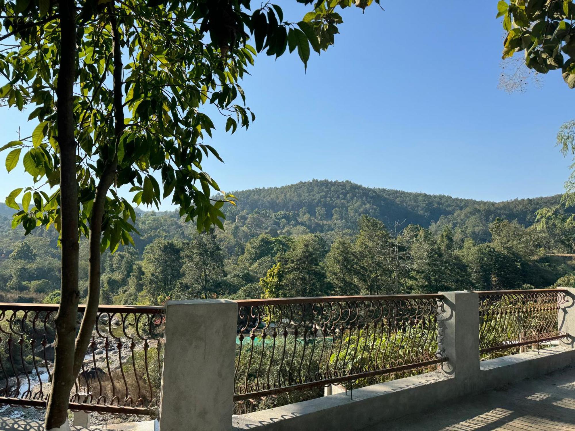 Saraiville- Luxury Riverside Cottages Dehradun Exterior photo