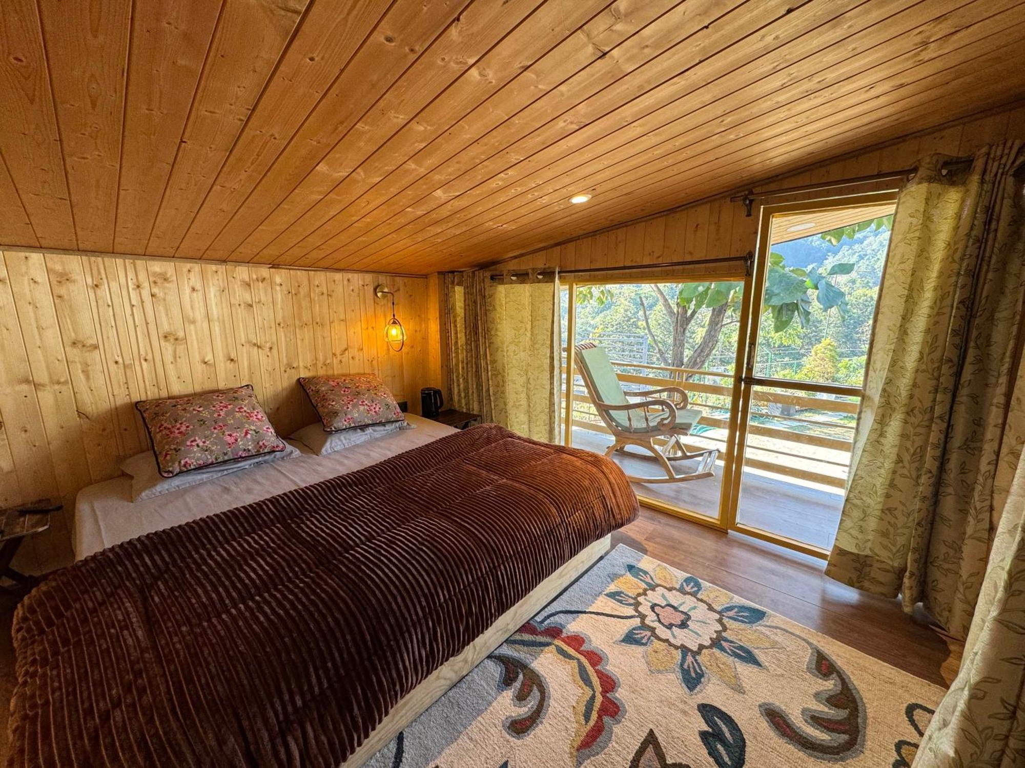 Saraiville- Luxury Riverside Cottages Dehradun Exterior photo