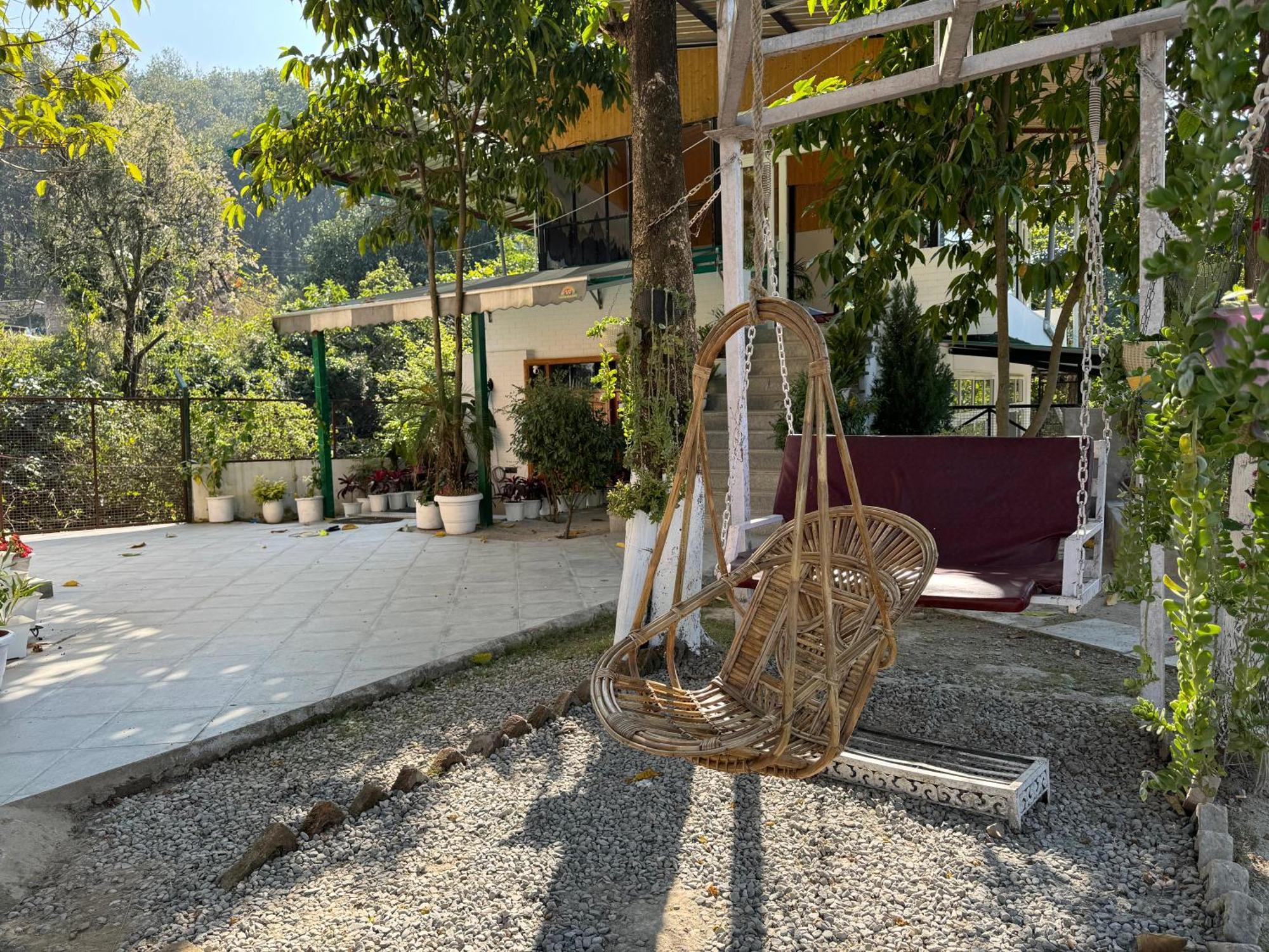 Saraiville- Luxury Riverside Cottages Dehradun Exterior photo