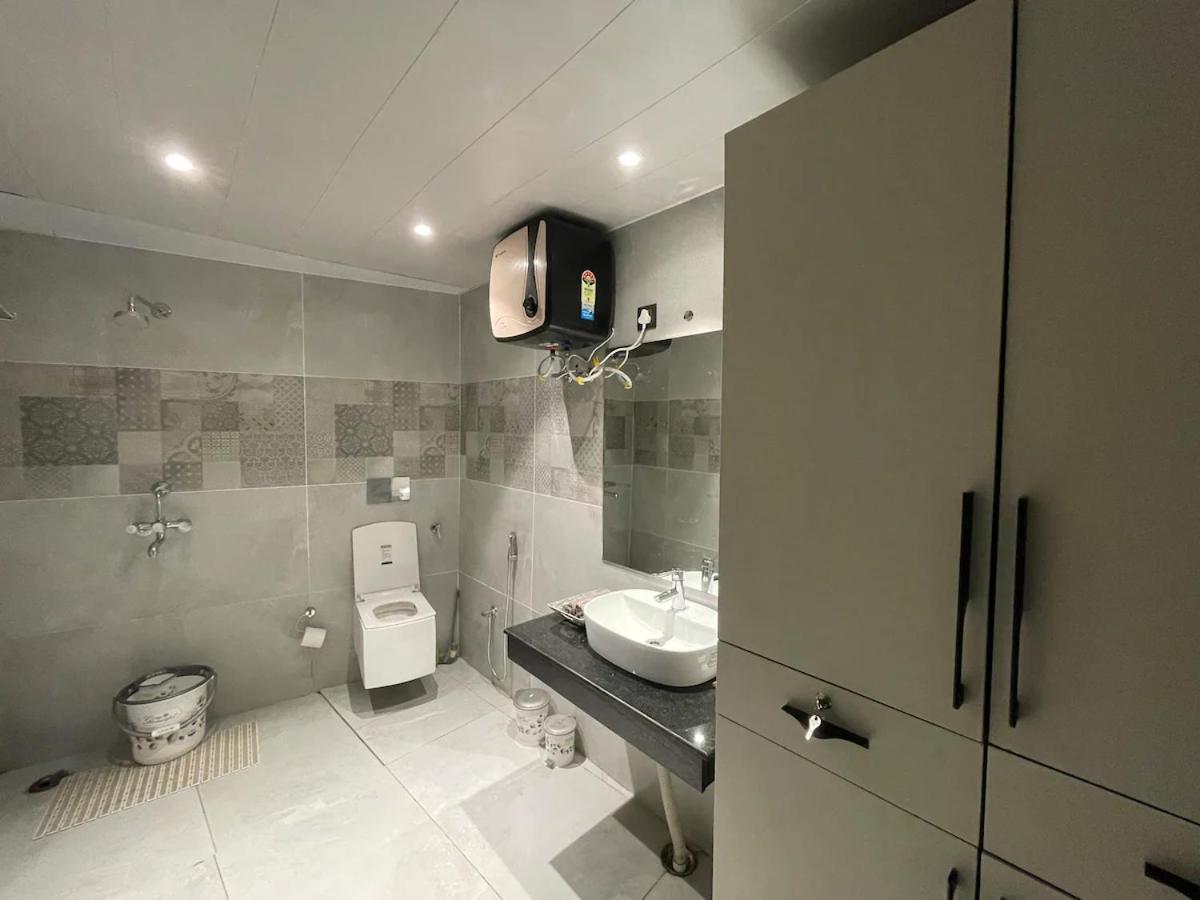 Saraiville- Luxury Riverside Cottages Dehradun Room photo